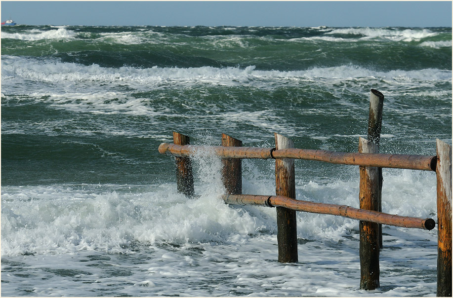 Darß, stürmische Ostsee Darßer Ort